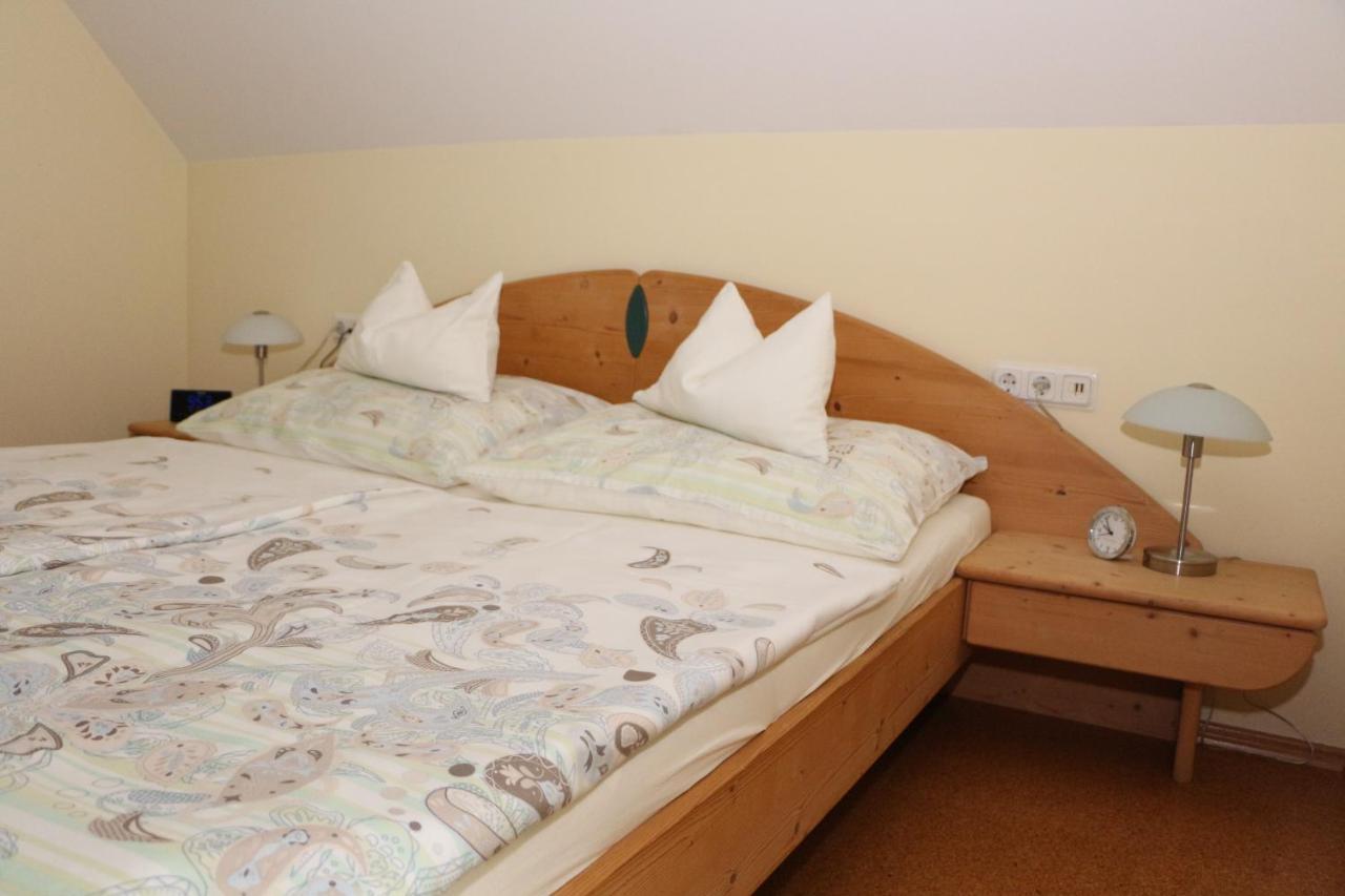 Ferienwohnung Moni Geiseldorf エクステリア 写真