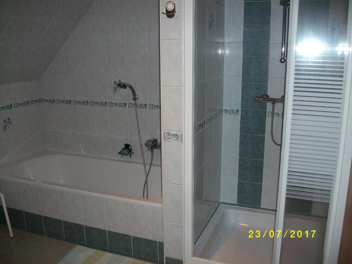 Ferienwohnung Moni Geiseldorf エクステリア 写真