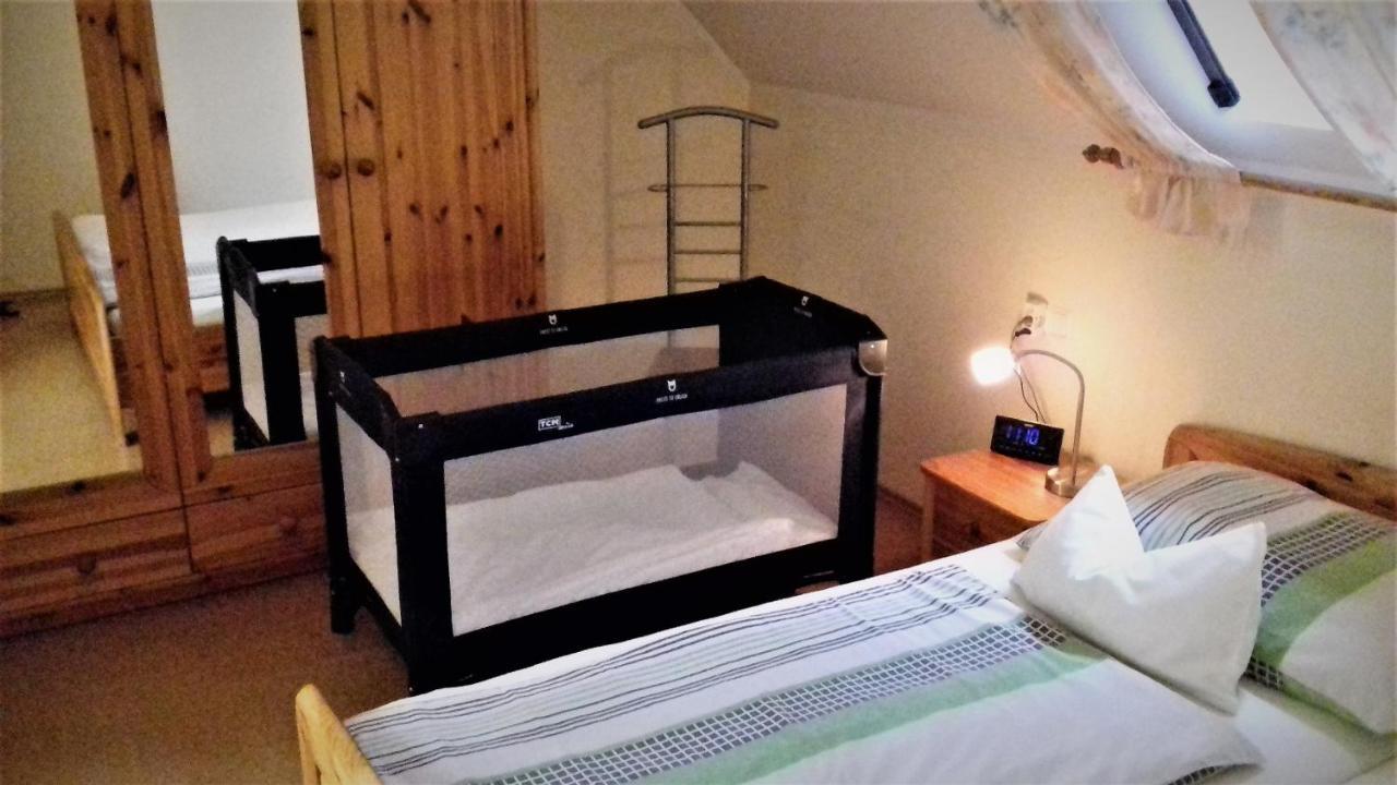 Ferienwohnung Moni Geiseldorf エクステリア 写真